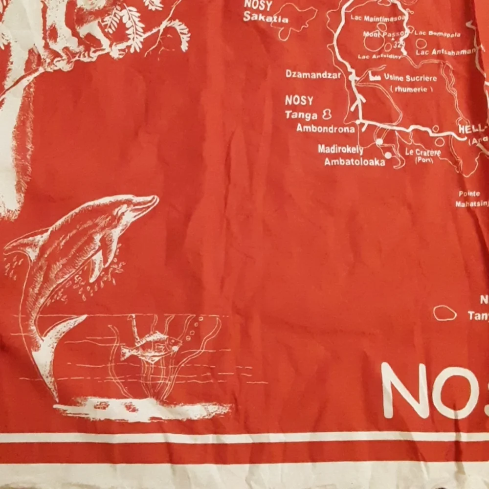 L'ile Aux Parfums  fabric piece - Picture 3 of 7